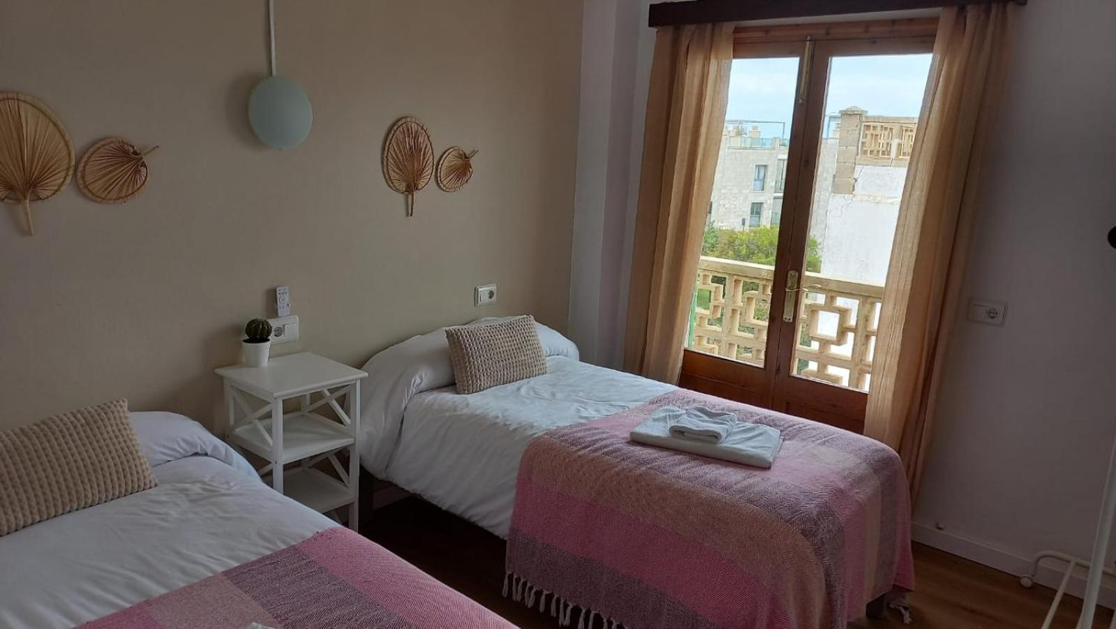 קאלה פיגרה Apartamentos Can Salas מראה חיצוני תמונה
