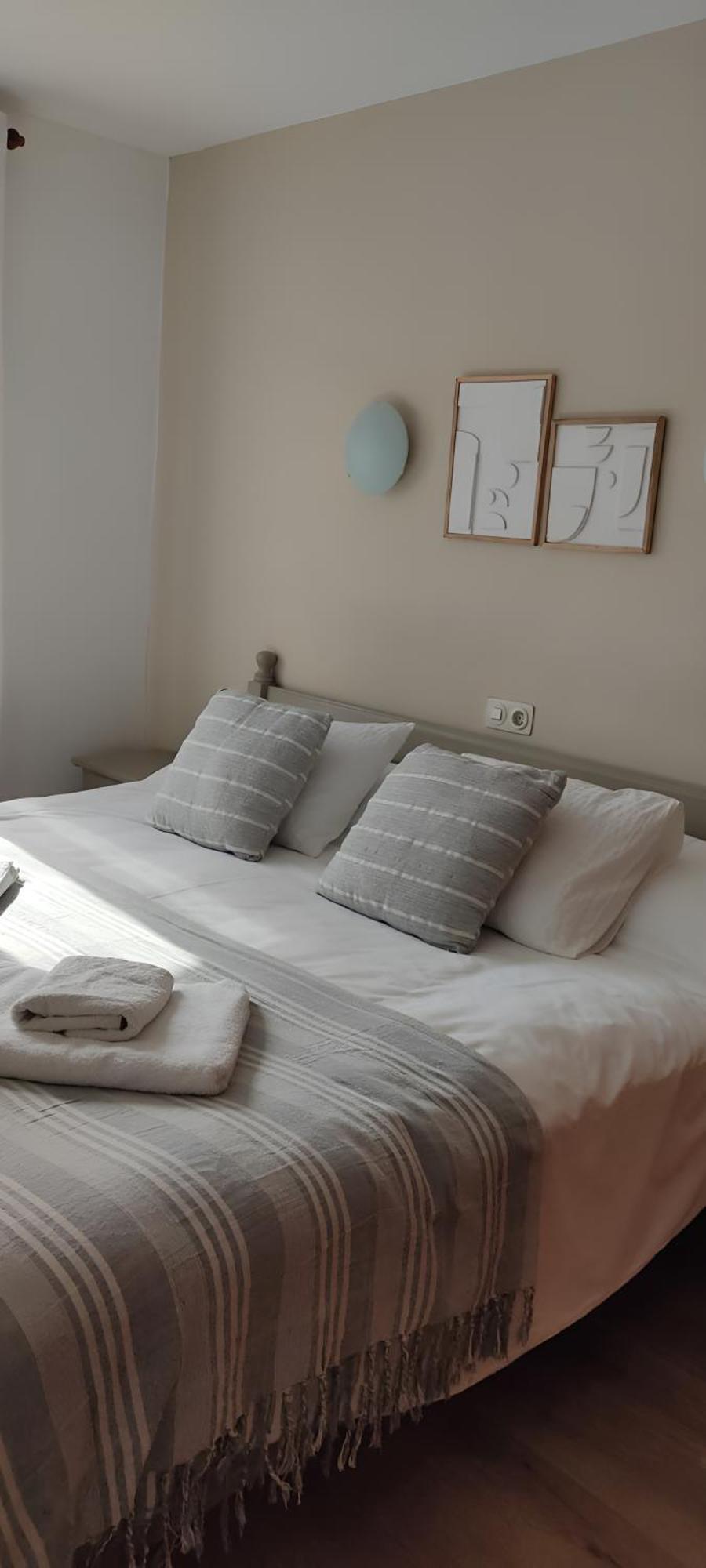 קאלה פיגרה Apartamentos Can Salas מראה חיצוני תמונה